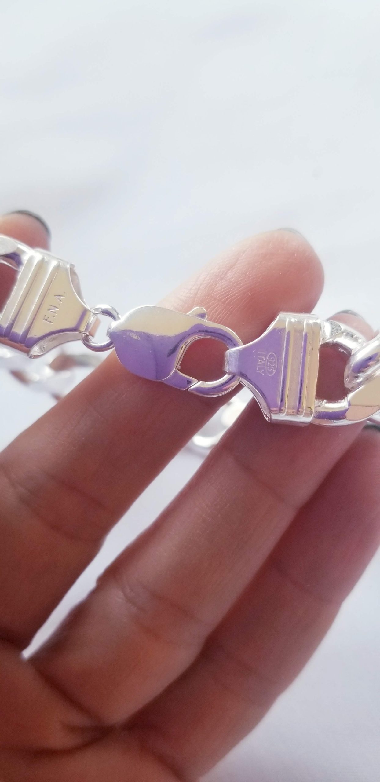 Bracelet Figaro 13mm 8.5 inches.jpg showing Clasp